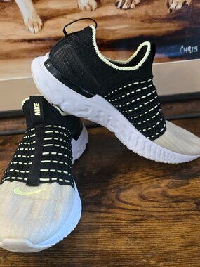 Nike React Phantom Run Flyknit 2 Black Volt CJ0280-004 Women’s Size 7 US USED